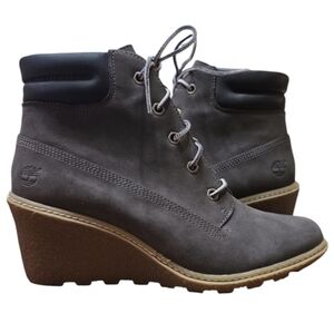 NWOT. Timberland Women's Amston Hidden Wedge Ankle Boots. Size 8.5